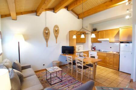 Apartamento Els Vinyals Estavar Экстерьер фото